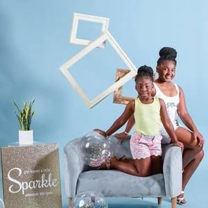 Meet your Posher, Takela